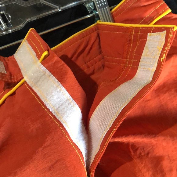 NWOT Hawaiian shorts - Picture 5 of 7